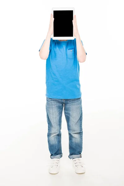男孩抱着数字平板电脑 — 图库照片