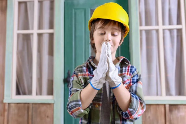 Little boy in helmet — Stock Photo