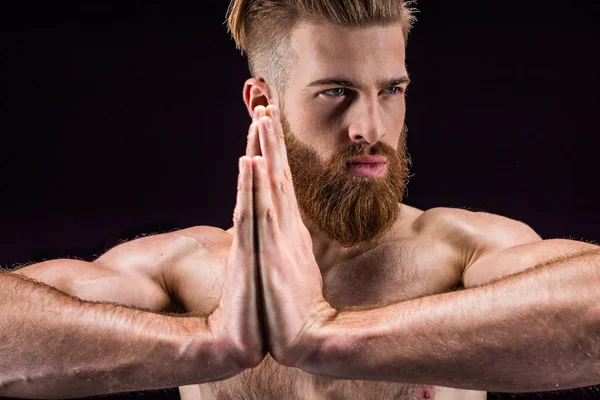 Uomo con gesto namaste — Foto stock