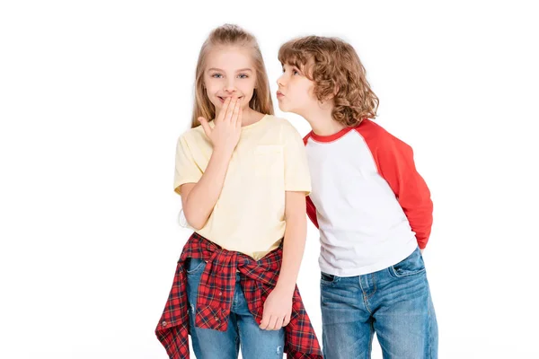 Zwei junge Freunde, die miteinander kommunizieren — Stockfoto