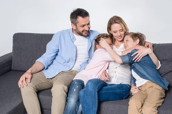 Gemeinsam glückliche Familie — Stockfoto