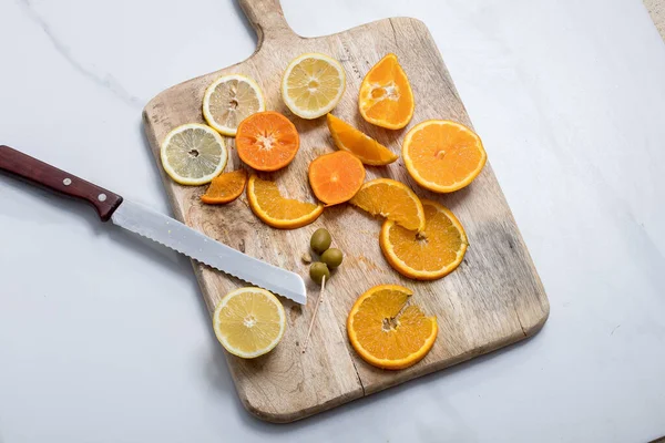 Slices Orange Lemon Chopping Board — Stock Photo, Image