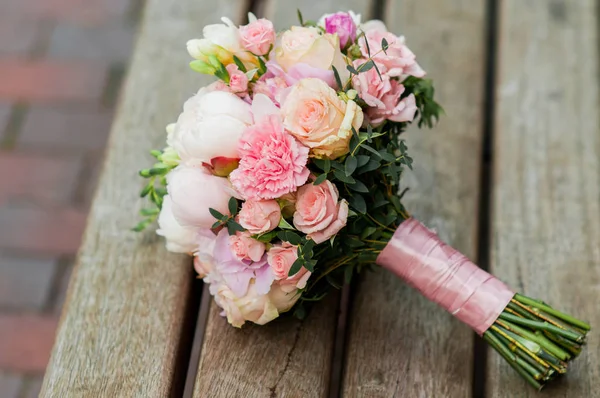 Bouquet nuziale della sposa — Foto Stock