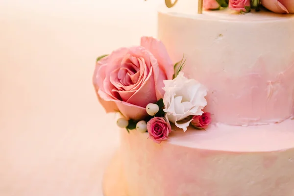 Bolo de casamento, bolo para um casamento — Fotografia de Stock