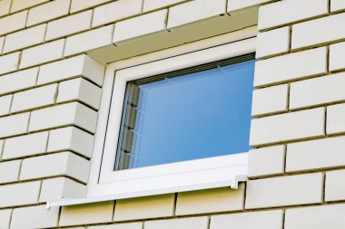 Yeni evdeki Plastik Pencereler