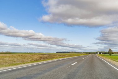 Sonbahar karşıtlığı gökyüzü