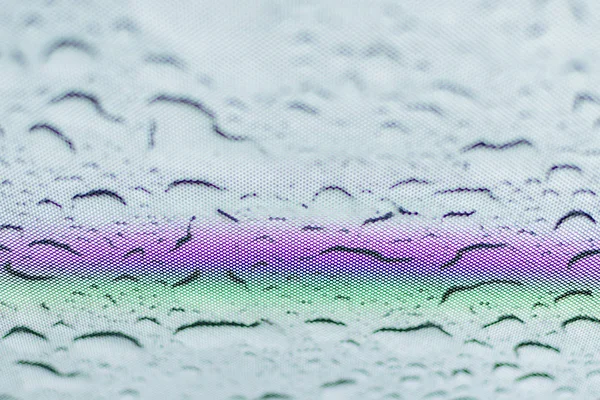 Arco iris en la escotilla de cristal del coche — Foto de Stock