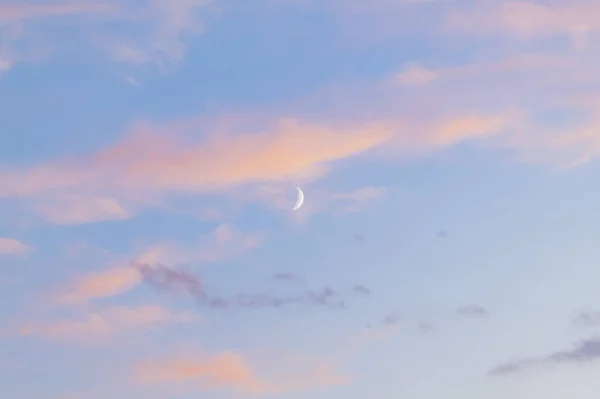 Wieczorem Widok Niebo Poza Miastem — Zdjęcie stockowe