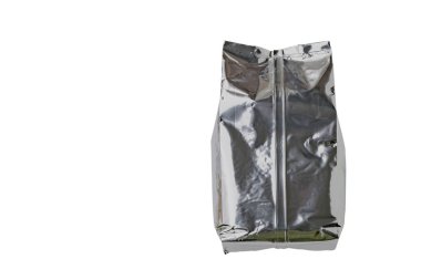 Mühürlenmiş gümüş renkli paket çantası