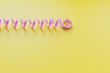 Arka planda yılbaşı ağacı için yılan var.