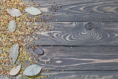 Farklı baharatlar ve baharatlar.