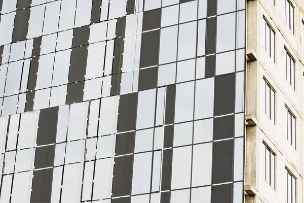 Fragmento Nuevo Edificio Construcción Con Ventanas Vidrieras —  Fotos de Stock