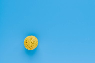 Virüs şeklinde plastik top kolajı.