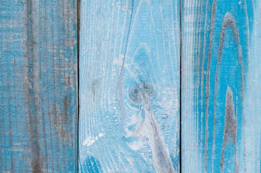 Yıkılmış eski tahtalardan oluşan bir duvarın dokusu