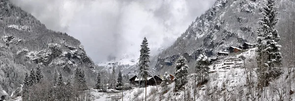 Paysage hivernal alpin — Photo