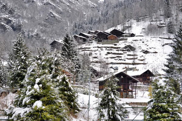 Paisagem de inverno nos alpes — Fotografia de Stock