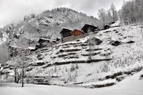 Paisaje invernal en los Alpes — Foto de Stock