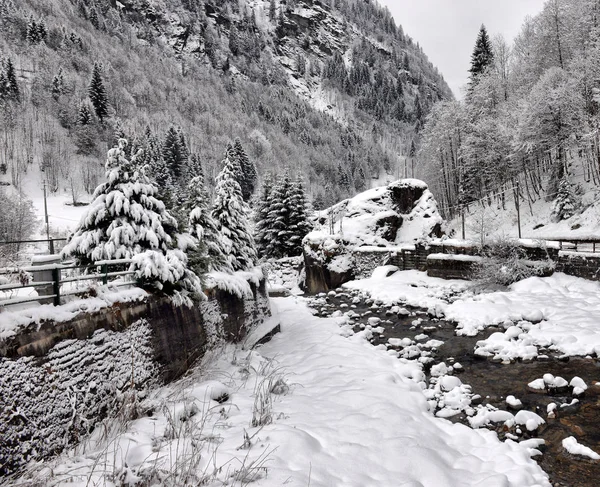 Zimní krajina v Alpách — Stock fotografie