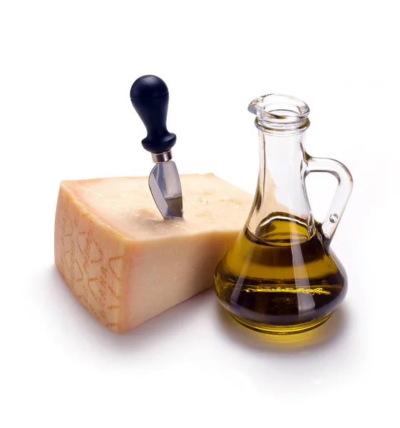 Parmesan cheese and olive oil — Stock Photo, Image
