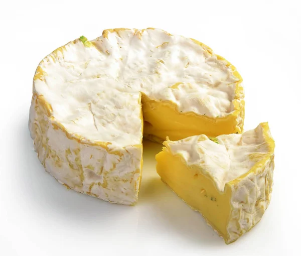 卡门培尔奶酪奶酪天然新鲜切片 — 图库照片