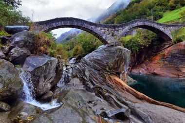 Hiking Trail Ponte dei tuz olarak adlandırılan ünlü Roma köprüde ben