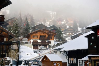 Kırsal kış dağ manzarası