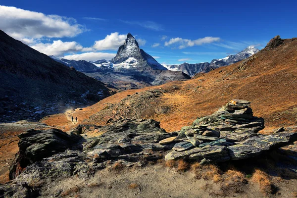 Increíble vista de la cordillera panorámica cerca del Matterhorn — Foto de Stock