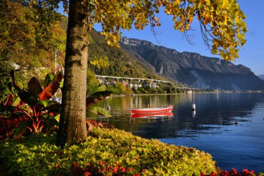 Cenevre Gölü iskelede Montreux Vaud kantonu Switzerlandof içinde 