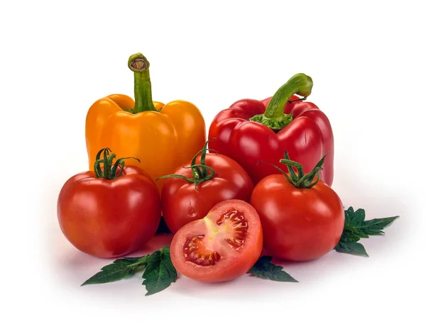 Pomodori Peperoni Con Foglie Sfondo Bianco — Foto Stock