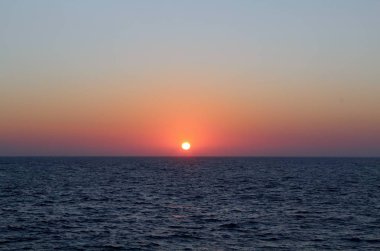 Pr-do-sol abordo de um veleiro