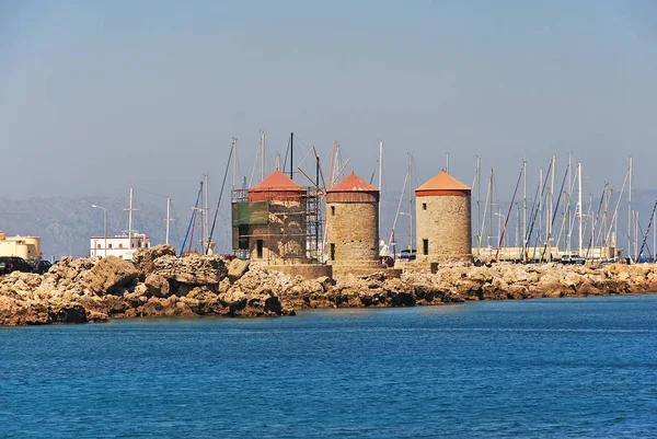 Traditional windmills in Rhodes — Stock Photo, Image