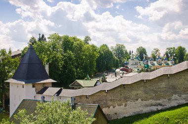 Pskov Pechersky Manastırı, Rusya Federasyonu