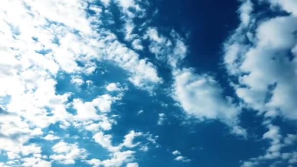 Wolkenloser blauer Himmel. — Stockvideo