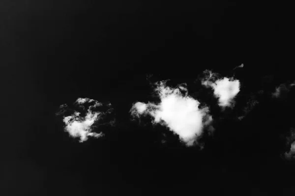 黒の上孤立した雲. — ストック写真