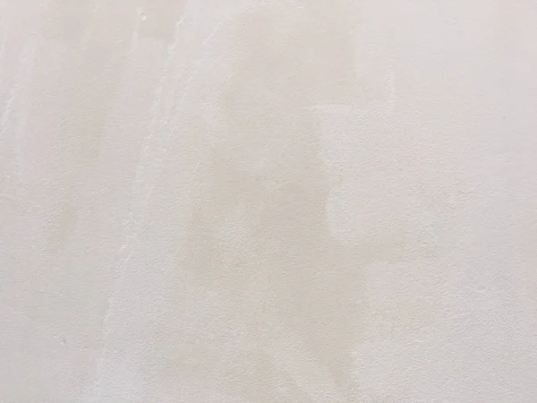 Ściana pomalowana na nieczysty tekstury jako tło. Pęknięty tło betonu ściana, ściana pomalowana na stary. Białe tło malarstwo. — Zdjęcie stockowe