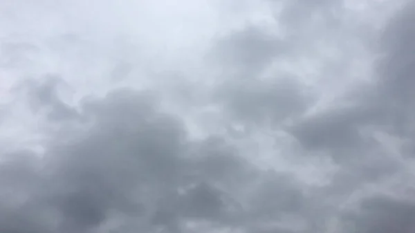 Hermoso cielo azul con nubes background.Sky nubes clouds.Sky con nubes tiempo naturaleza nubes blue.Blue cielo con nubes y sol. —  Fotos de Stock