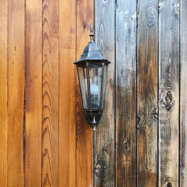 Tocadiscos madera closeup puerta estilo rústico — Foto de stock