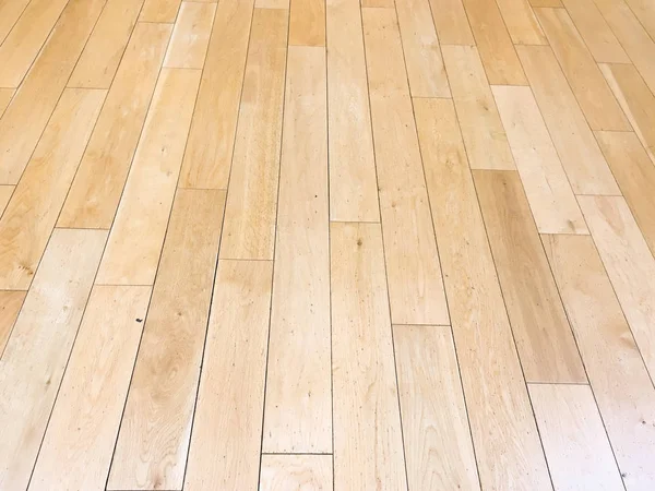 Textura de superfície de piso de madeira macia marrom claro como fundo, parquet de madeira envernizado. Velho grunge lavado carvalho laminado padrão vista superior . — Fotografia de Stock