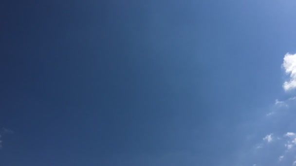 Nuage Blanc Disparaître Dans Soleil Chaud Sur Ciel Bleu Cumulus — Video