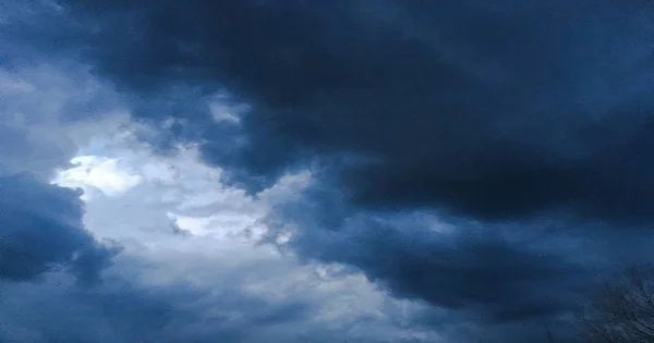 Szép felhők és a kék ég háttér. Időjárás természet, a kék eget felhő és a sun. — Stock Fotó