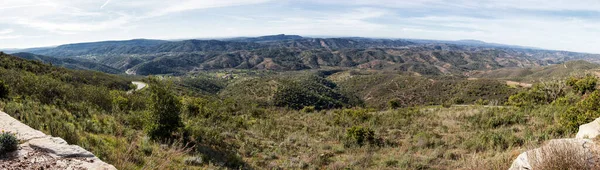 Panoramik bir manzara, Algarve, Portekiz. 