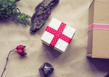 Arka plan düzeni Noel 'i kırsal doğal bir şekilde düzenliyor..
