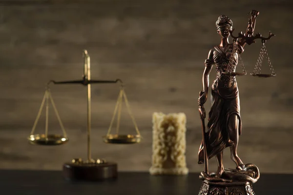 Θέμα δικαιοσύνης. Δίκαιο δικηγόρος ξύλινο σφυρί, έννοια δικαιοσύνης, νομικό σύστημα, Hummer του δικαστή — Φωτογραφία Αρχείου