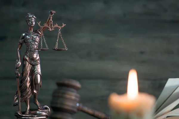 Diritto e giustizia. Legge avvocato martelletto di legno, ordinamento giuridico, Hummer of Judge — Foto Stock