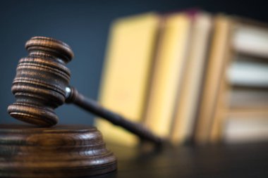 Hukuk ve adalet Tema. Hukuk tahta tokmak avukat, adalet kavramı, hukuk sistemi, Yargıç Hummer