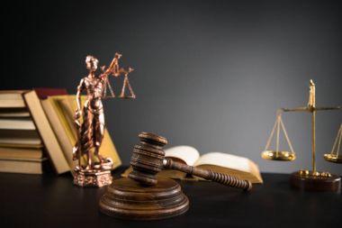 Hukuk ve adalet Tema. Hukuk tahta tokmak avukat, adalet kavramı, hukuk sistemi, Yargıç Hummer