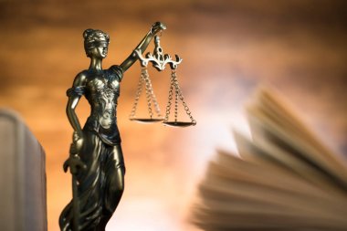 Adalet Tema. Hukuk tahta tokmak avukat, adalet kavramı, hukuk sistemi, Yargıç Hummer