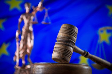 Hukuk kavramı. Tokmak ve ölçek