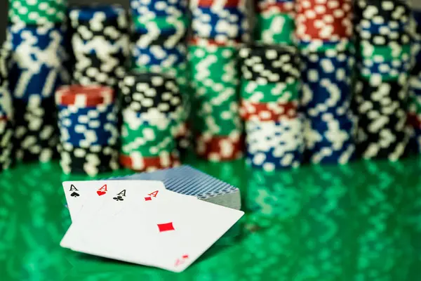 Poker fişleri. Casino kavramı. — Stok fotoğraf