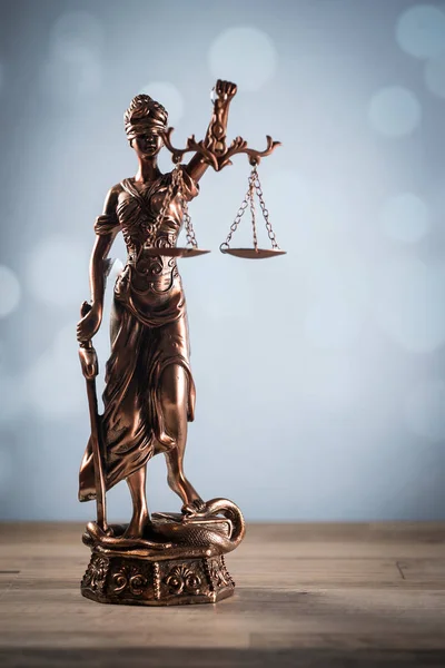 Avukat Danışma hukukun sembolü 